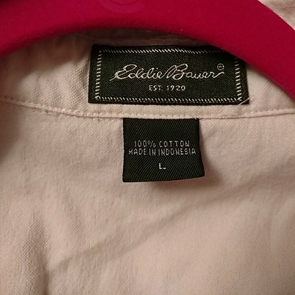 Eddie Bauer Button down top - Picture 2 of 3